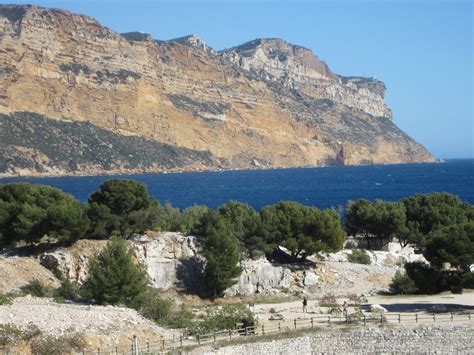 AIDAN LARSON: Cassis, France Hiking the Calanques