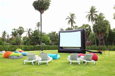 Best Outdoor Projector Setup for Daytime Use in 2022 - Outdoor Movie Projectors