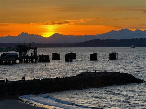 Edmonds scenic: Friday sunset - My Edmonds News