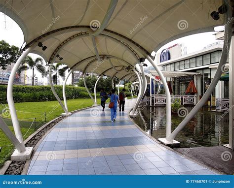 An Elevated Outdoor Park Called The Sky Garden At The SM City North ...