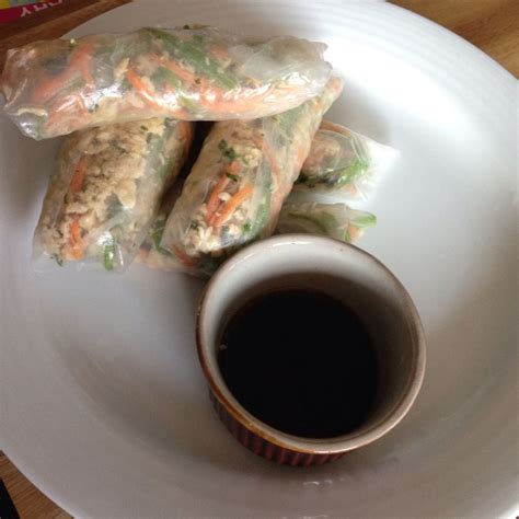 Vietnamese Chicken Rice Paper Rolls #iqs #iqs8wp | Quit sugar recipes, Savory snacks, Food