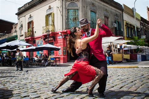 Buenos Aires Tango Tour - La Boca, El Caminito, Café Tortoni - Context ...