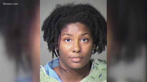 Phoenix PD: Woman killed boyfriend, stabbing him repeatedly | 12news.com