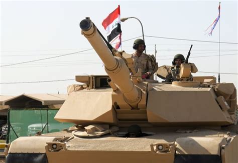 Iraq-M1A1-Abrams-Transfer