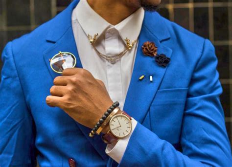 Best Men's Suit Accessories to Wear with Your Outfit - Suits Expert