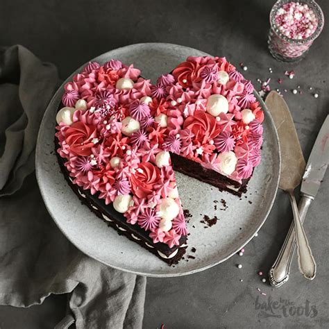 Valentine's Day Chocolate Heart Cake | Bake to the roots