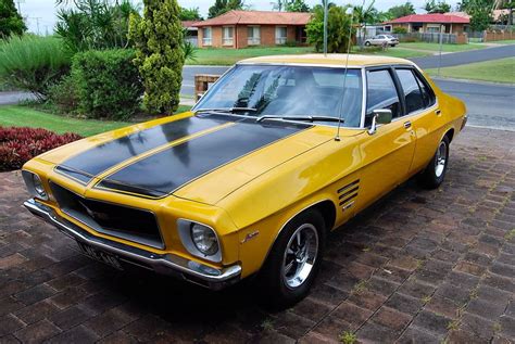 Australian 1970s muscle car the holden gts monaro HQ series.v8 tyre shredding beasts,these cars ...