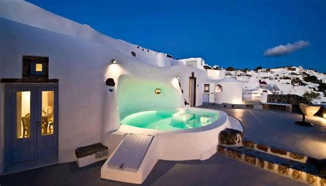 Jacuzzi in the Evening, Santorini Island, Greece! Santorini House ...