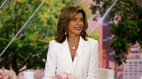 Hoda Kotb dishes on wedding that got 'everyone' together, including Matt Lauer and Amy Robach ...