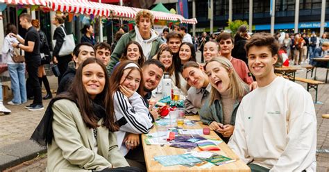 Intro party | The Hague University of Applied Sciences