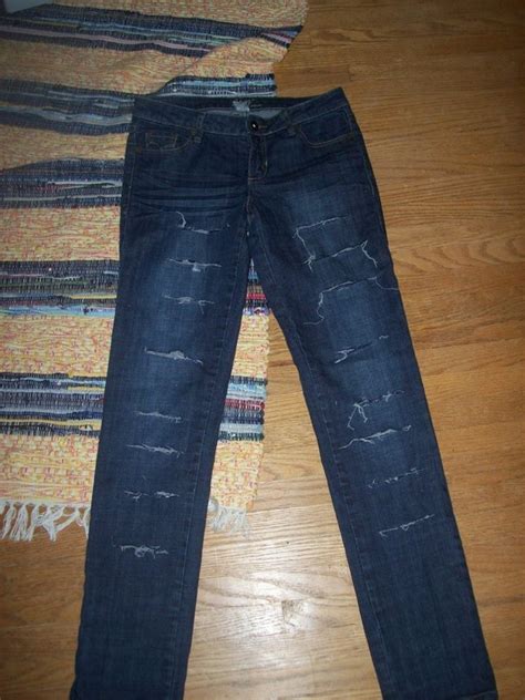 Diy Ripped Jeans · How To Rip A Pair Of Ripped Jeans · Dressmaking on ...