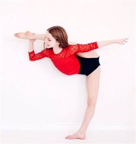 anna mcnulty | bow and arrow | Tumblr | Anna mcnulty, Flexibility dance ...