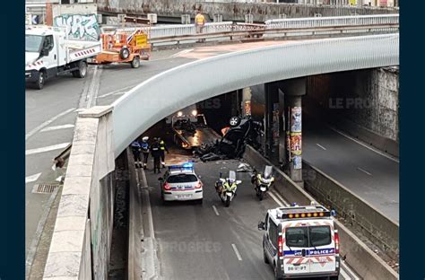 Rhône | Accident mortel à Lyon: la voiture s'envole, heurte un pont et s'écrase 8 mètres plus bas