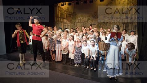 pqa show_6390 The Pauline Quirke Academy summer school show - Calyx