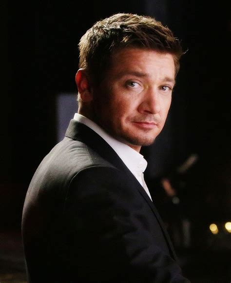 Remy Martin - Jeremy Renner One Life/Live Them | American actors ...