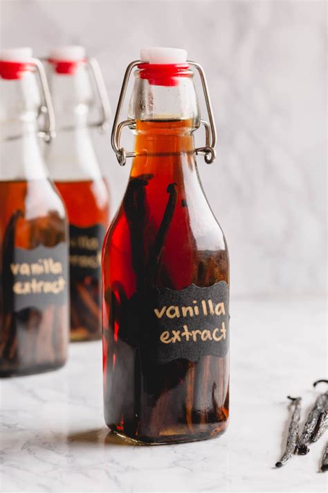 How to Make Vanilla Extract ~Sweet & Savory