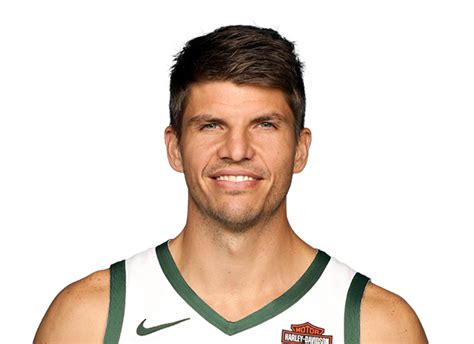 Kyle Korver - Milwaukee Bucks Guard - ESPN