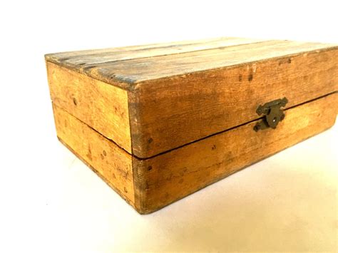 Vintage wooden box with dividers inside – Haute Juice