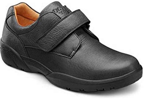 Best Shoes For Elderly with Balance Problems - Size Them Up