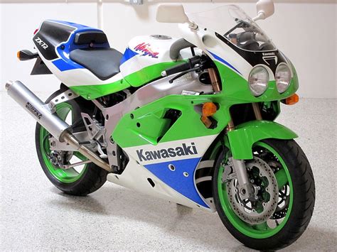 Homologation Special – 1991 Kawasaki Ninja ZX-7R K1 | Bike-urious