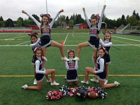 Great beginner cheerleading stunt :-). For tons of stunting tips, check ...