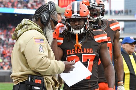 ‘The running back whisperer’: The Browns’ rushing success starts with Stump Mitchell — Andscape