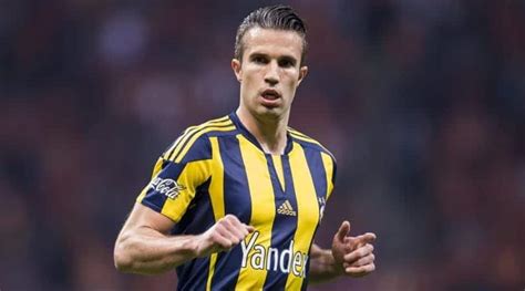 Van Persie set to announce date of retirement from football - Kemi Filani News