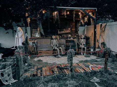 Haunted Swamp Halloween Decorating Ideas - Everyday Party Magazine | Halloween graveyard, Voodoo ...