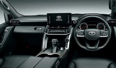 New Toyota Land Cruiser-300 GX pictures, Interior photo and Exterior image