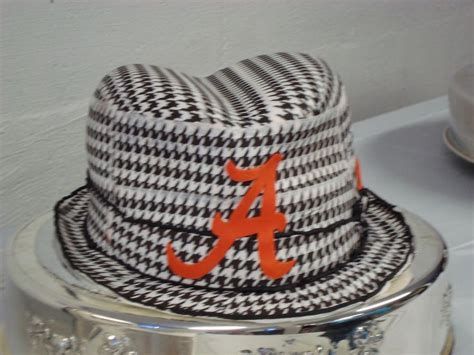 Alabama Houndstooth Fedora | Houndstooth, Fedora, Piece of cakes