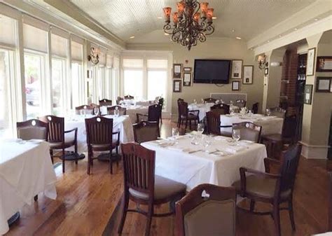 Highest-rated fine dining restaurants in Raleigh, according to ...