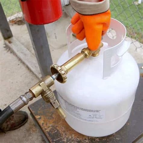 20lb Cylinder Propane Refill - Bassemiers