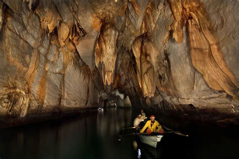 Boatman at "Cathedral Cave," Palawan Underground River © City of Puerto Princesa | Filipinas ...