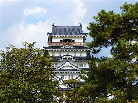 Fukuyama Castle Travel Tips - Japan Travel Guide - japan365days.com