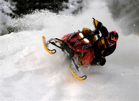 What Are The Different Types of Snowmobiles? Learn All Of Them Here