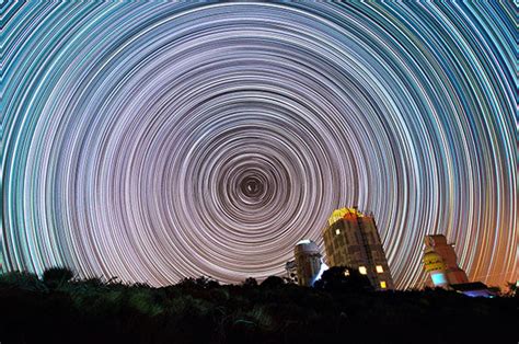 A Six-Hour Long-Exposure of the Celestial North Pole | PetaPixel