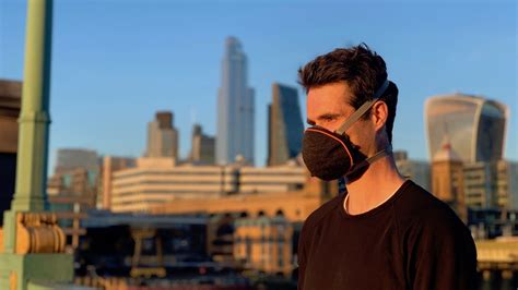 This Pollution Mask Offers You Advanced Filtration