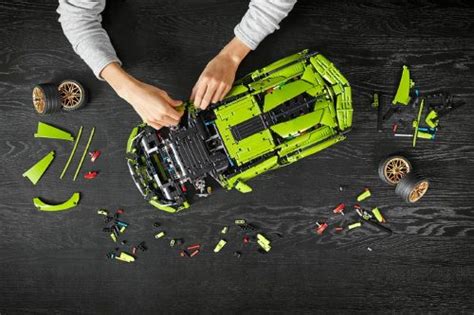 LEGO Technic Lamborghini Sián: From concept to brick model | Torque