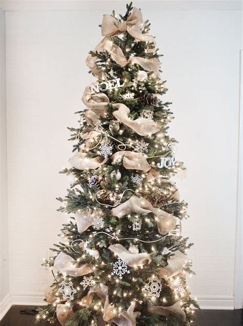 How to Put Ribbon Garland on a Christmas Tree | Hunker