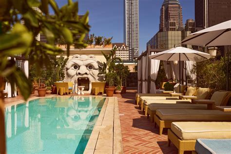 Downtown's NoMad Hotel reopens as Hotel Per La with a new rooftop bar ...