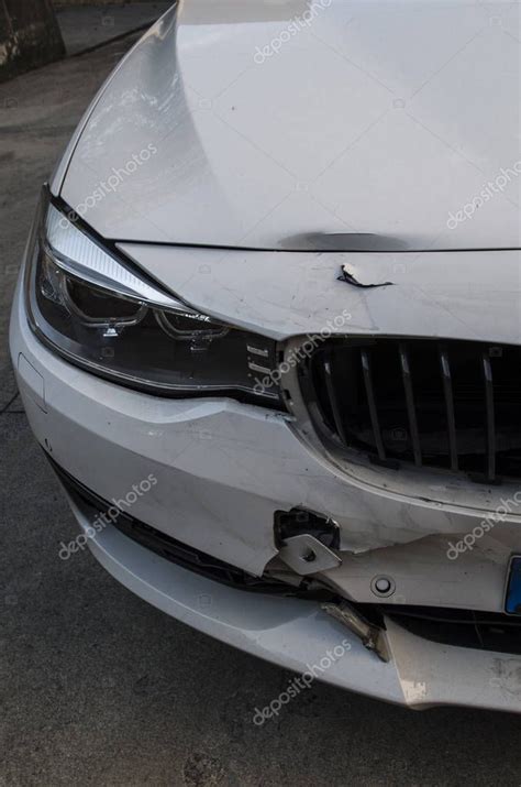 Car Bumper Accident — Stock Photo © nicoarist #201376418