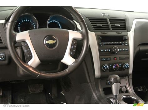 2010 Chevrolet Traverse LT Ebony Dashboard Photo #118771552 | GTCarLot.com