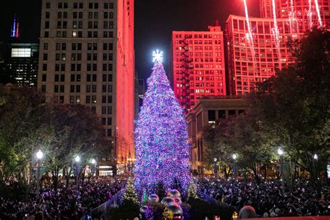 Chicago’s Christmas Tree lighting ceremony returns to Millennium Park as in-person event ...