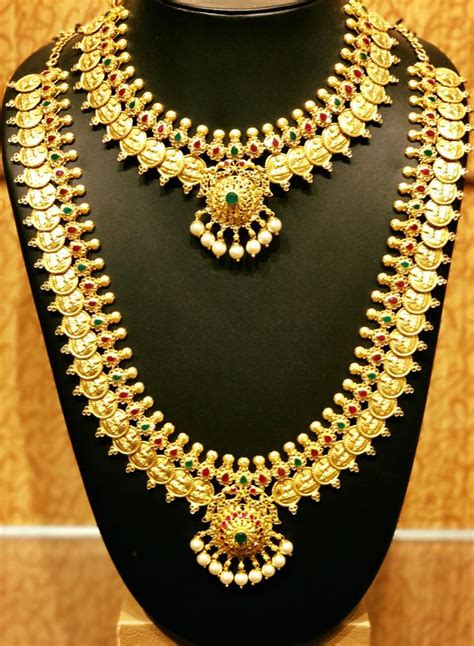 21 Traditional Gold Jewelry Set Designs For Marriage • South India Jewels