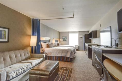 Top 11 Hotels with Free Shuttles Near Dallas/Fort Worth (DFW) Airport ...