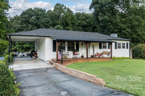 Morganton, NC Real Estate - Morganton Homes for Sale | realtor.com®