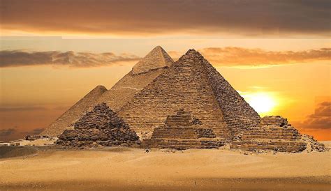 Seven Wonder Of The World The Great Pyramid Of Giza Around The World ...