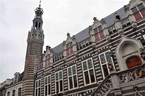 Alkmaar, Stadhuis toren Louvre, Building, Landmarks, Travel, Viajes, Buildings, Destinations ...