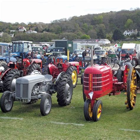 It’s Showtime! Vintage Tractor Events in Britain | Tractors, Vintage ...