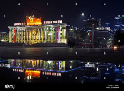 Kim Il Sung Square, illuminated at night, Pyongyang, Democratic People ...